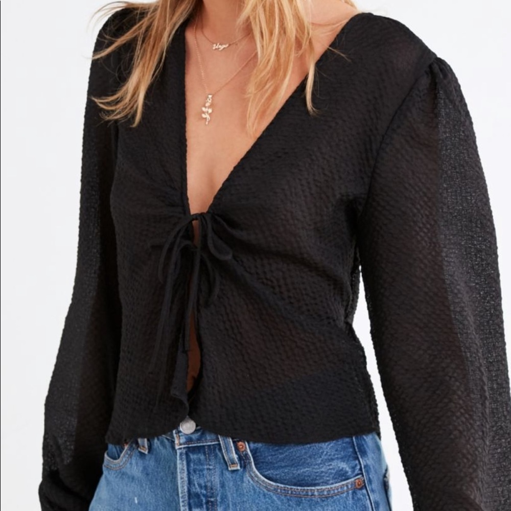 URBAN OUTFITTERS Balloon sleeve Tie Front Top